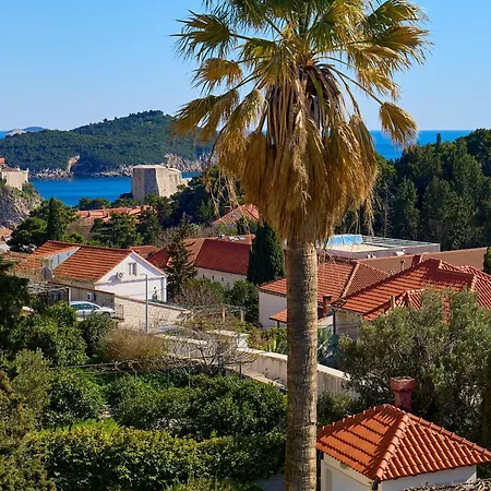 Piece Of Heaven With A Million Dollar View Apartment
